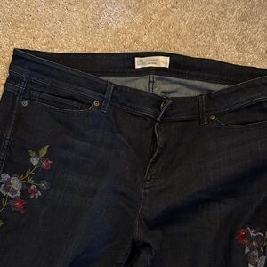 J. Jill Black Straight Leg Jeans with Floral Embroidery